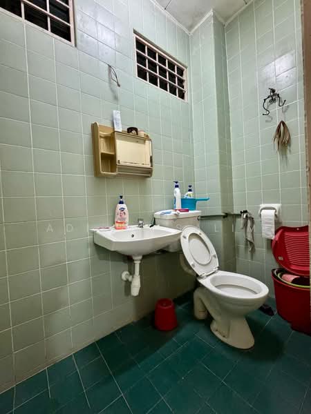 2.5-storey Terraced House for Sale in Ampang Jaya (Ampang) - Adibah Salim - Bathroom - PropertyGuru.com.my