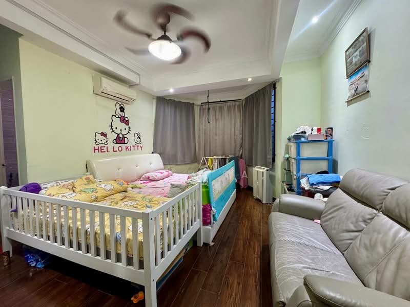 2.5-storey Terraced House for Sale in Ampang Jaya (Ampang) - Adibah Salim - Bedroom - PropertyGuru.com.my