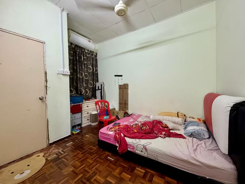 2.5-storey Terraced House for Sale in Ampang Jaya (Ampang) - Adibah Salim - Bedroom - PropertyGuru.com.my