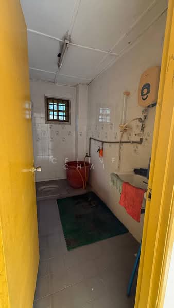 2-storey Terraced House for Sale in Taman Sri Rahmat (Yong Peng) - Celine Chai - Bathroom - PropertyGuru.com.my