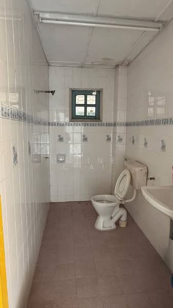 2-storey Terraced House for Sale in Taman Sri Rahmat (Yong Peng) - Celine Chai - Bathroom - PropertyGuru.com.my