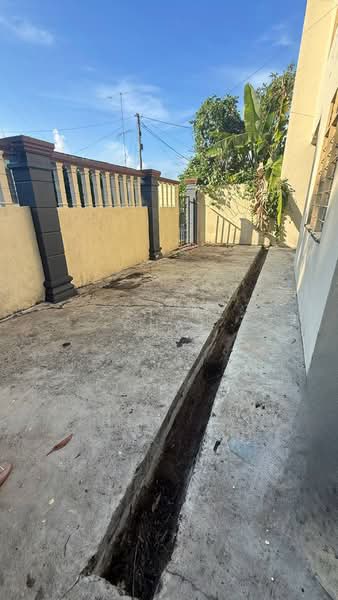 2-storey Terraced House for Sale in Taman Sri Rahmat (Yong Peng) - Celine Chai - Exterior - PropertyGuru.com.my