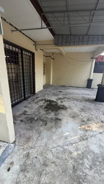 2-storey Terraced House for Sale in Taman Sri Rahmat (Yong Peng) - Celine Chai - Exterior - PropertyGuru.com.my