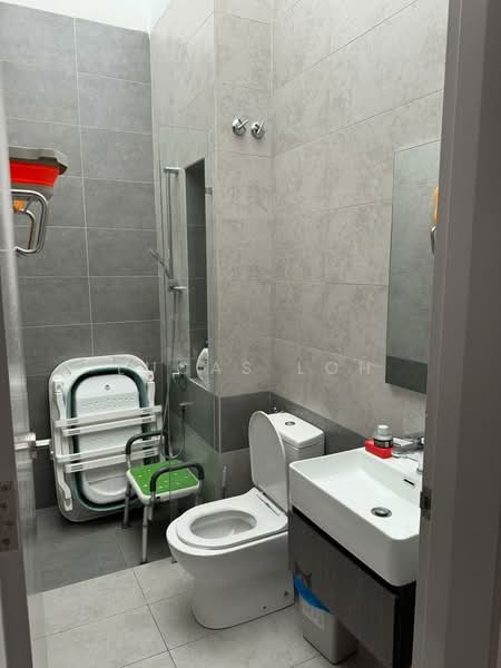 2-storey Terraced House for Sale in Sungai Buloh (Selangor) - Lucas Loh - Bathroom - PropertyGuru.com.my