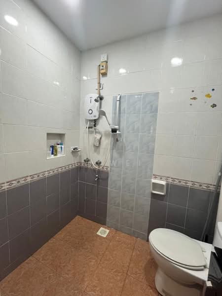 1.5-storey Terraced House for Rent in Taman Molek (Johor Bahru) - Li Wei - PropertyGuru.com.my