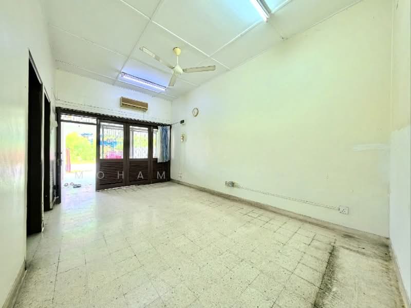 1-storey Terraced House for Sale in Kajang (Selangor) - Mohammad Omar - PropertyGuru.com.my