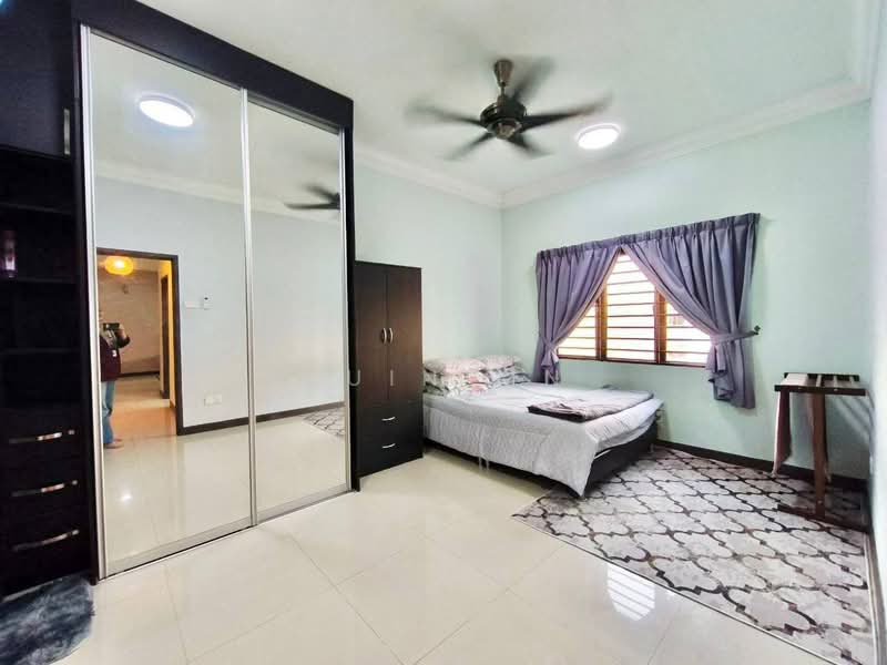 Apartment for Sale at Desa Idaman Residences - Muin Mn - Bedroom - PropertyGuru.com.my