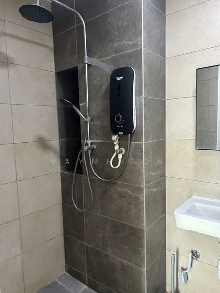 Servis Apartment untuk Disewa di AraTre' Residences - Vayne Toh - Bathroom - PropertyGuru.com.my