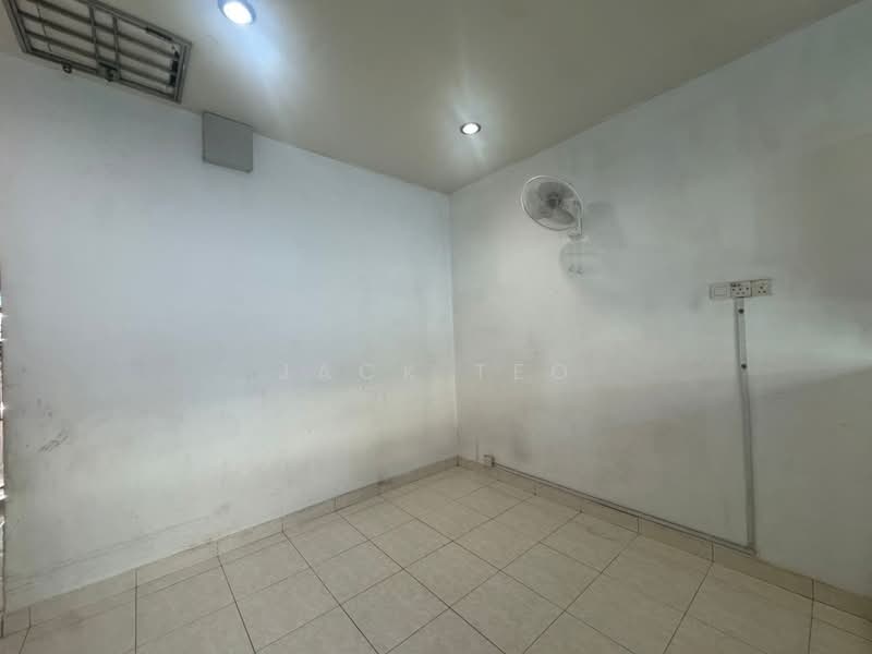 Rumah Teres 1 Tingkat untuk Disewa di Taman Kempas Indah (Tebrau) - Jack Teo - PropertyGuru.com.my