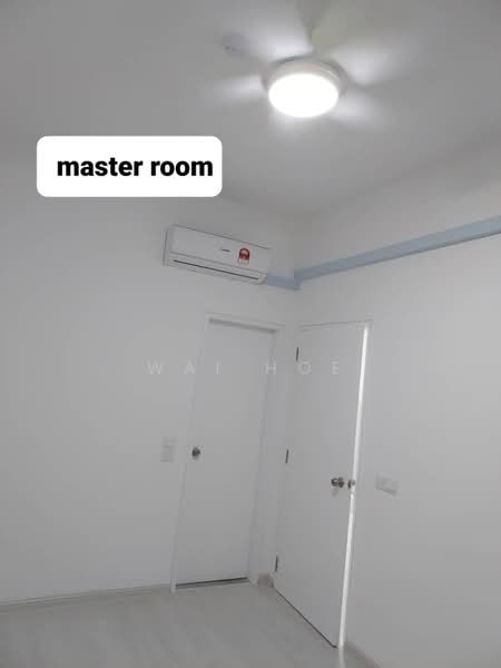 Servis Apartment untuk Disewa di Equine Residence - Wai Hoe - Master Bedroom - PropertyGuru.com.my