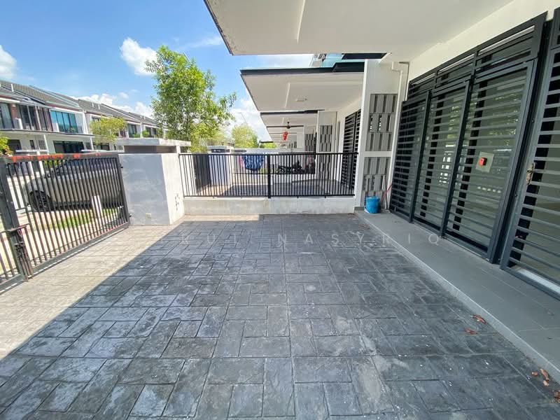 Rumah Teres 2 Tingkat untuk Dijual di Shah Alam (Selangor) - Amirul Nasyriq - Exterior - PropertyGuru.com.my