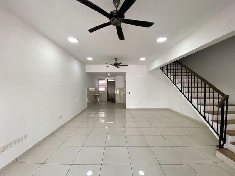 Rumah Teres 2 Tingkat untuk Dijual di Shah Alam (Selangor) - Amirul Nasyriq - Living Room - PropertyGuru.com.my