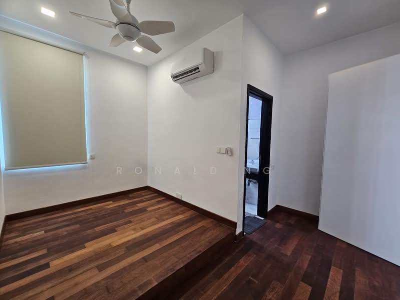 Kondominium untuk Disewa di The Cantonment - Ronald Ng - Bedroom - PropertyGuru.com.my
