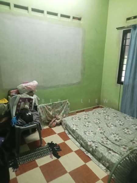 Semi-Detached House for Sale in Ulu Tiram (Johor) - Albert Liew - Bedroom - PropertyGuru.com.my