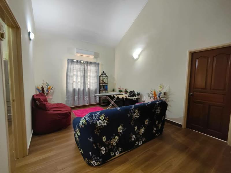 2-storey Terraced House for Sale in Bandar Utama 7 (Bandar Utama) - Jess Liang - Living Room - PropertyGuru.com.my