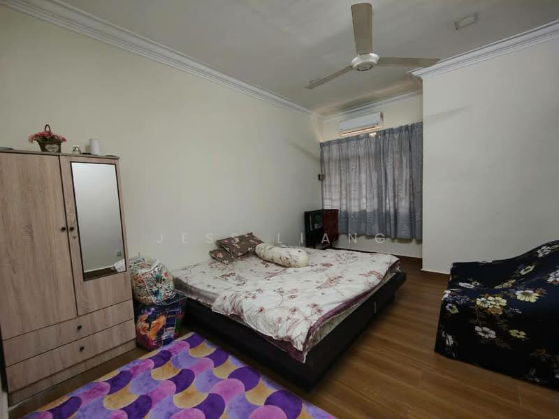 2-storey Terraced House for Sale in Bandar Utama 7 (Bandar Utama) - Jess Liang - Bedroom - PropertyGuru.com.my