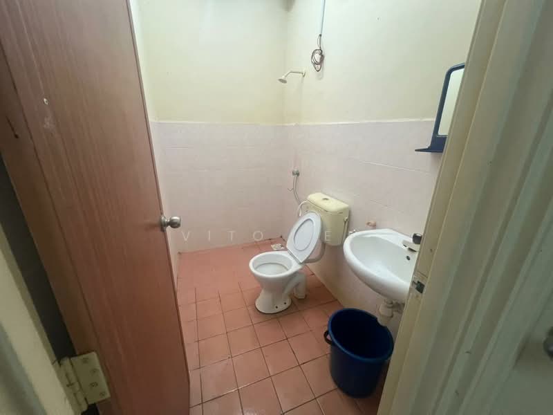 Pangsapuri untuk Disewa di Pangsapuri Bukit Beruang Permai - Vito Lee - PropertyGuru.com.my