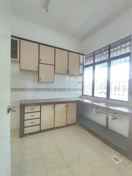 1-storey Terraced House for Sale in Taman Daya (Johor Bahru) - Karl Lim - Kitchen - PropertyGuru.com.my