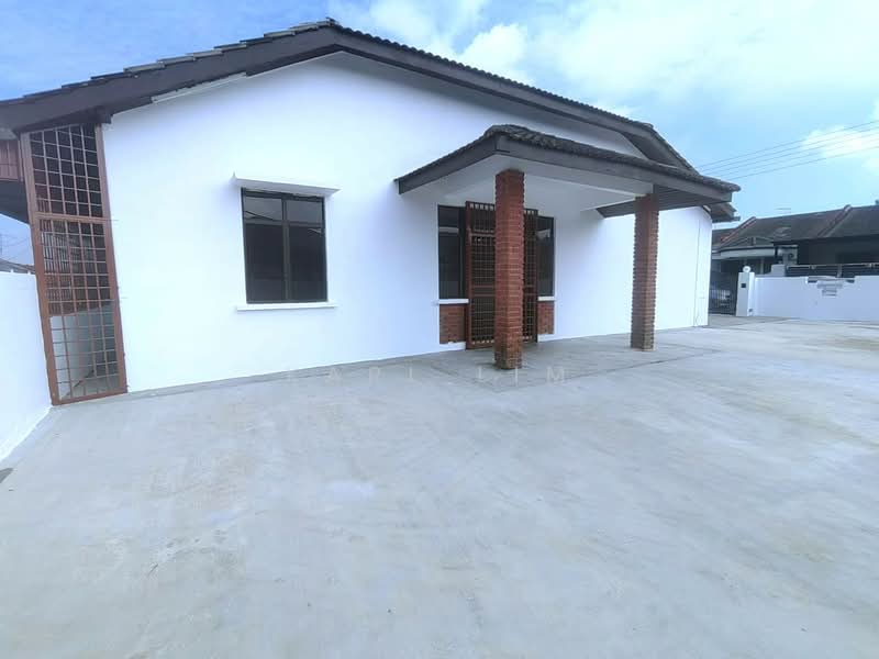 1-storey Terraced House for Sale in Taman Daya (Johor Bahru) - Karl Lim - Exterior - PropertyGuru.com.my