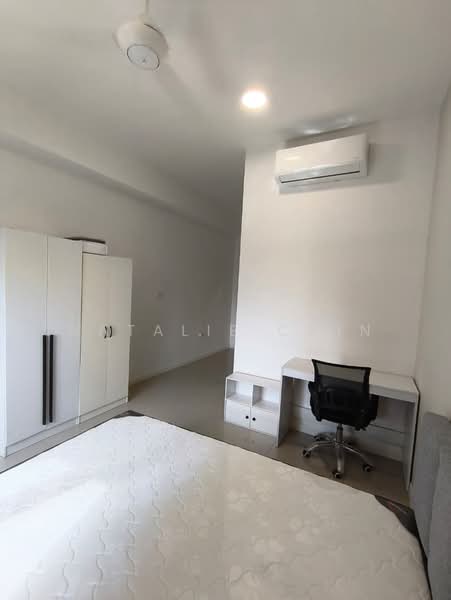 Servis Apartment untuk Disewa di Savvy @ Riana Dutamas - Natalie Chin - Bedroom - PropertyGuru.com.my