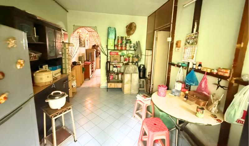 1.5-storey Terraced House for Sale in Pekan Razaki (Ipoh) - Ainsley Thong - Kitchen - PropertyGuru.com.my