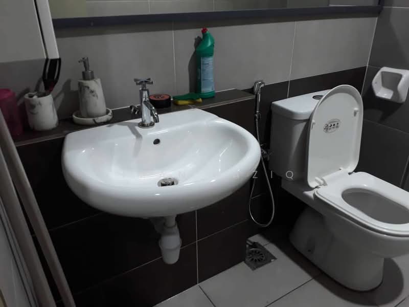Service Residence for Rent at Radia Residences - Aiman Haziq - Bathroom - PropertyGuru.com.my