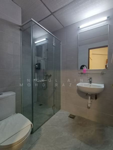 Condominium for Rent at Menara Pinang - Nurul Ain Mohd Razali - Bathroom - PropertyGuru.com.my