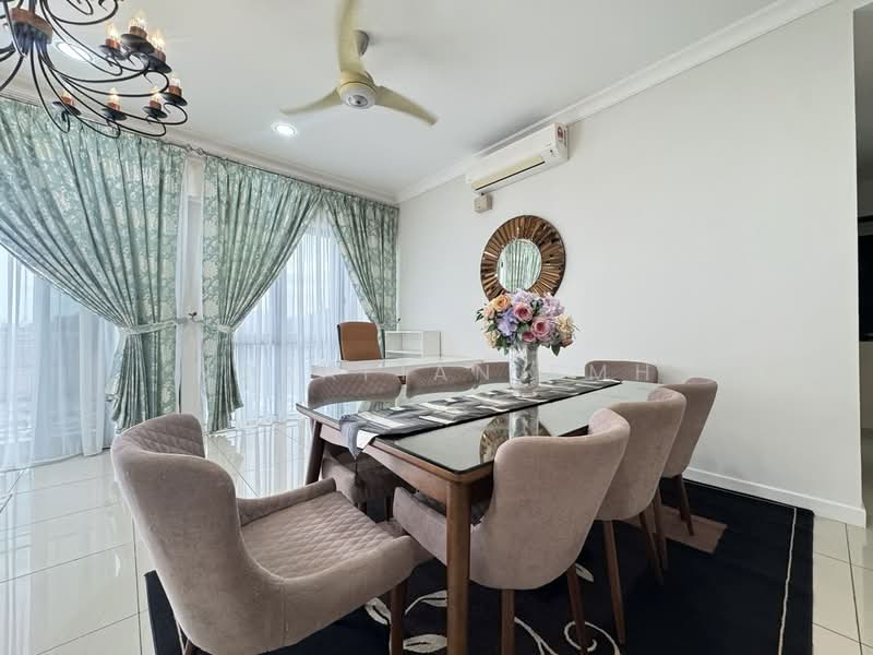 Kondominium untuk Disewa di 16 Quartz @ Melawati - Norafian SMH - Dining Room - PropertyGuru.com.my