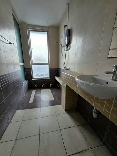 Kondominium untuk Disewa di Casa Indah 2 - Vincent Lee - Bathroom - PropertyGuru.com.my