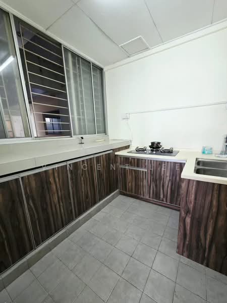 Kondominium untuk Disewa di Casa Indah 2 - Vincent Lee - Kitchen - PropertyGuru.com.my