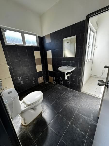 2-storey Terraced House for Sale in Bandar Tasik Puteri (Rawang) - Mohd Hazlan bin Mohd Sopi - PropertyGuru.com.my