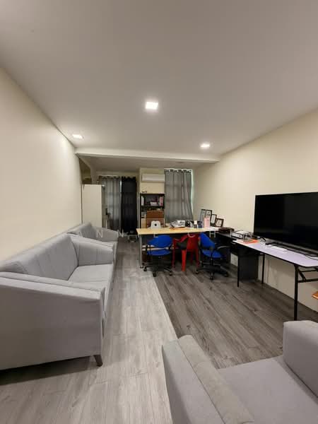Kedai / Pejabat untuk Disewa di Laman Rimbunan (Kepong) - Fannie Chin - Living Room - PropertyGuru.com.my