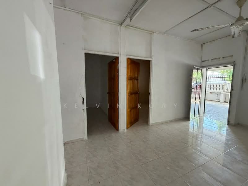 Rumah Teres 1 Tingkat untuk Dijual di Taman Sri Lalang (Kota Tinggi) - Kelvin Koay - Interior - PropertyGuru.com.my