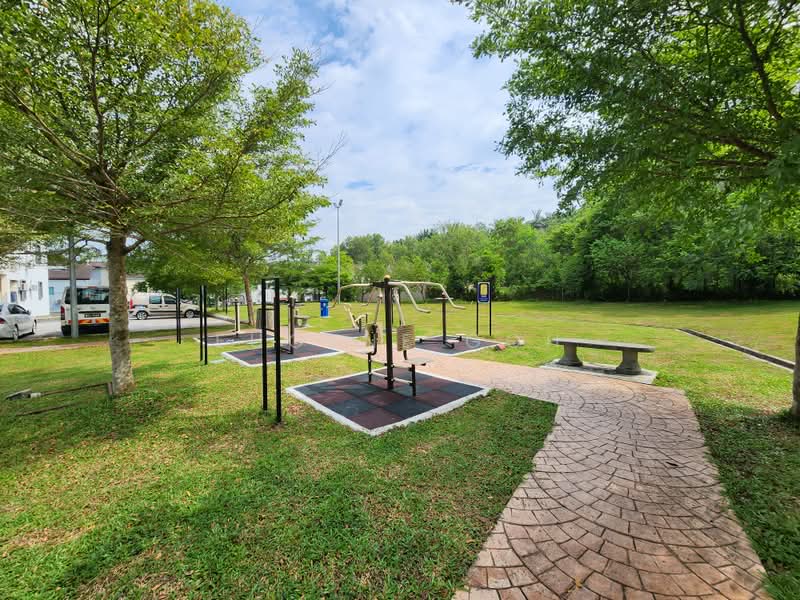 Terraced House for Rent in Taman Semenyih Mewah (Semenyih) - Eugene Goh - Outdoor Gym - PropertyGuru.com.my