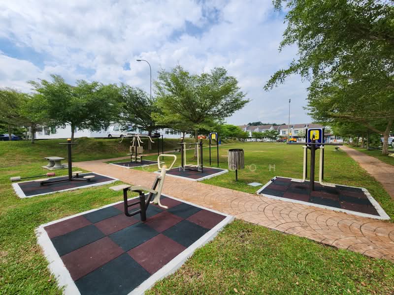 Terraced House for Rent in Taman Semenyih Mewah (Semenyih) - Eugene Goh - Outdoor Gym - PropertyGuru.com.my
