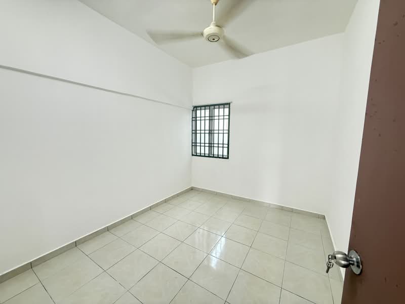 Rumah Teres untuk Dijual di Taman Mengkibol (Kluang) - Sam Bro - Interior - PropertyGuru.com.my