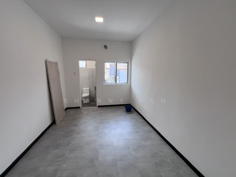 Rumah Teres 2 Tingkat untuk Dijual di Bandar Mahkota Cheras (Cheras) - Shanny Tan - Bathroom - PropertyGuru.com.my