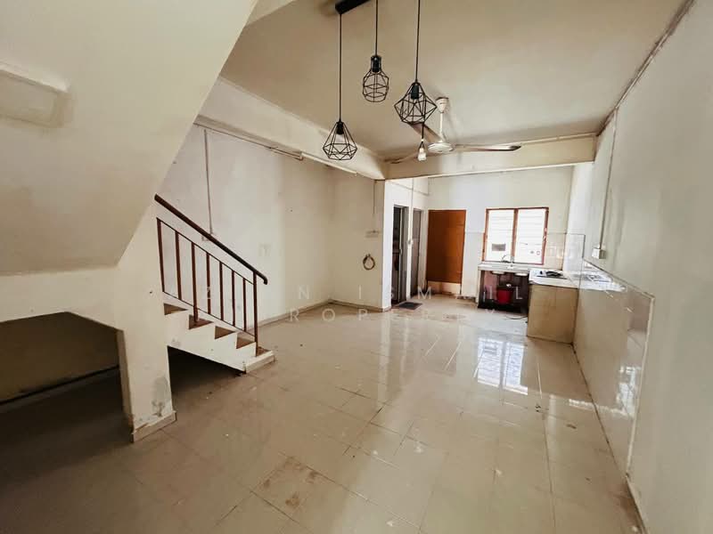 Rumah Teres 2 Tingkat untuk Dijual di Taman Perling (Perling) - Azlan Ismail aiproperty - Interior - PropertyGuru.com.my