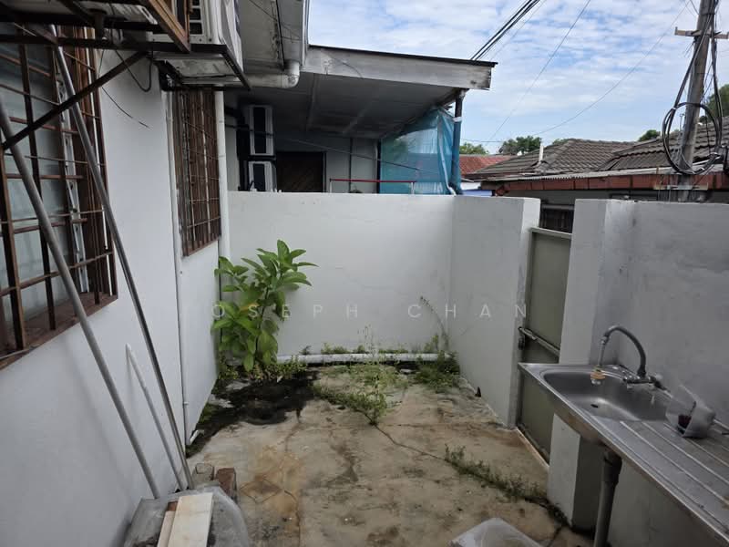 1-storey Terraced House for Sale in Seksyen 28 (Shah Alam) - Joseph Chan - Exterior - PropertyGuru.com.my