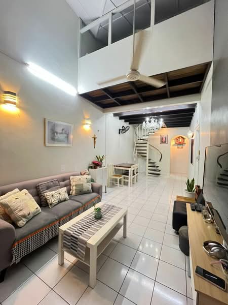 Rumah Teres 1.5 Tingkat untuk Dijual di Taman Molek (Johor Bahru) - Betty Ng - PropertyGuru.com.my
