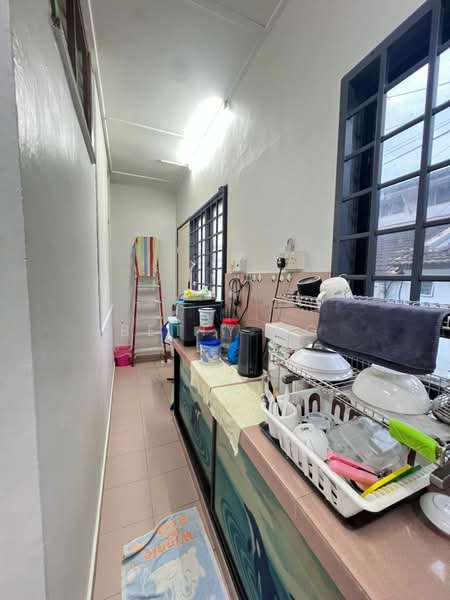 Rumah Teres 1.5 Tingkat untuk Dijual di Taman Molek (Johor Bahru) - Betty Ng - PropertyGuru.com.my