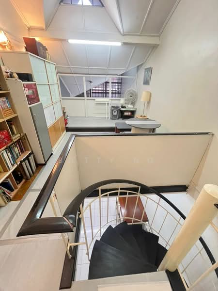 Rumah Teres 1.5 Tingkat untuk Dijual di Taman Molek (Johor Bahru) - Betty Ng - PropertyGuru.com.my