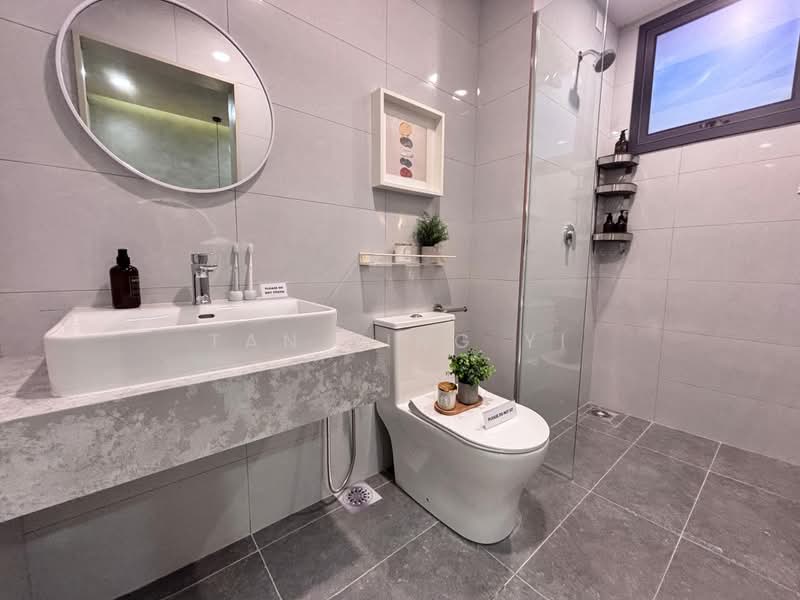 Service Residence for Sale at Pinnacle Bukit Gambier - Tan Jing Yi - Bathroom - PropertyGuru.com.my