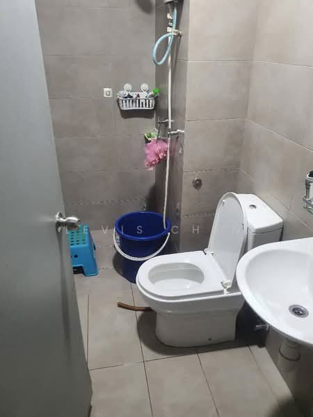 Servis Apartment untuk Disewa di KL Traders Square - Levis Chan - Bathroom - PropertyGuru.com.my
