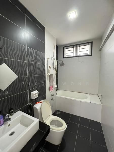 Rumah Berkembar untuk Dijual di Bandar Dato Onn (Tebrau) - Zixon Wong - PropertyGuru.com.my