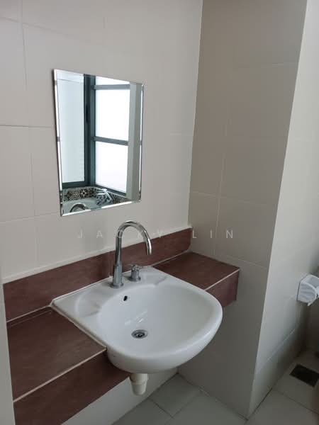 Service Residence for Sale at Saujana Residency - Jacky Lin - Bathroom - PropertyGuru.com.my
