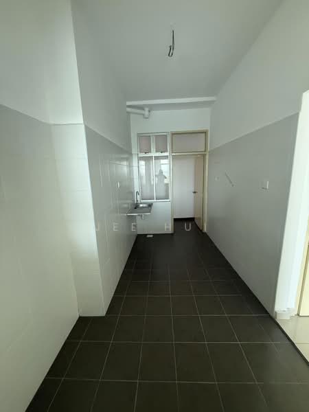 Pangsapuri untuk Dijual di Seri Molek Perdana - Jee Hui - PropertyGuru.com.my