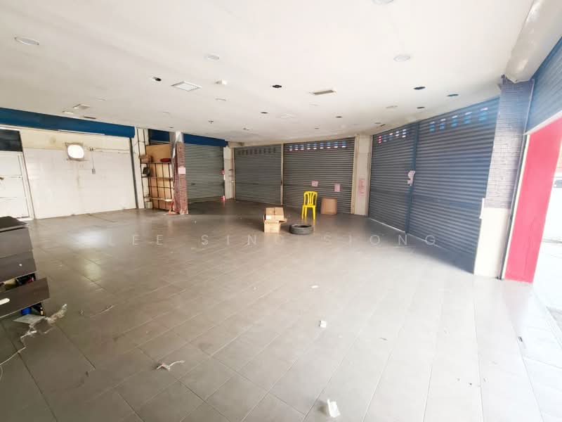Shop for Rent in Sungai Buloh (Selangor) - Lee Sing Siong - Interior - PropertyGuru.com.my
