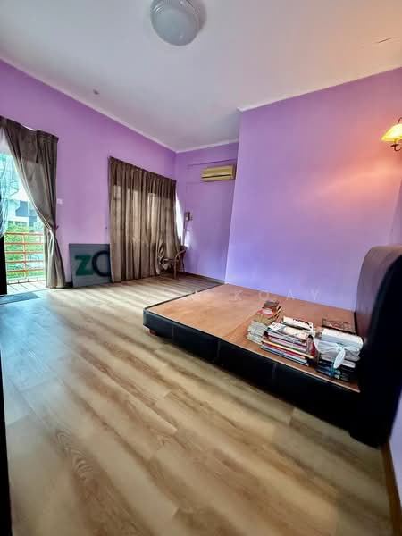 Pangsapuri untuk Dijual di Frinza Court - Kelvin Koay - Bedroom - PropertyGuru.com.my