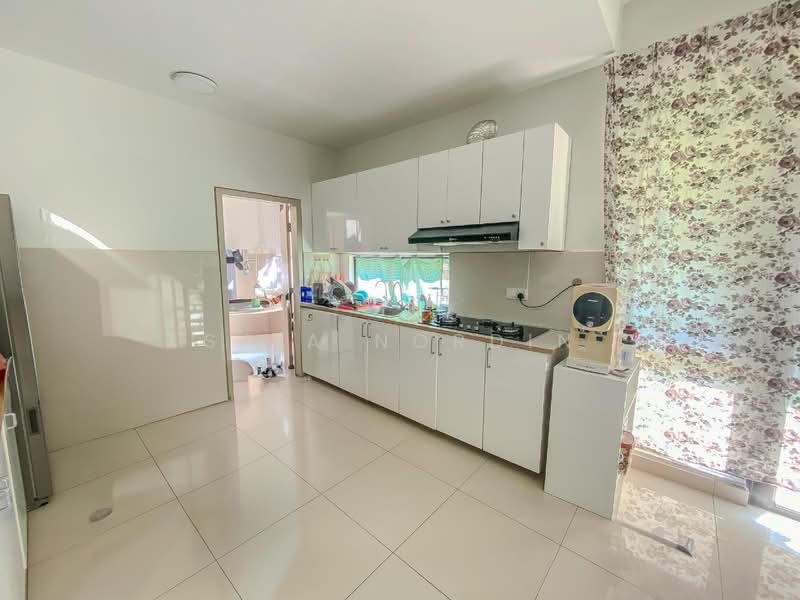 Terraced House for Sale in Shah Alam (Selangor) - Sa'a Nordin - Kitchen - PropertyGuru.com.my
